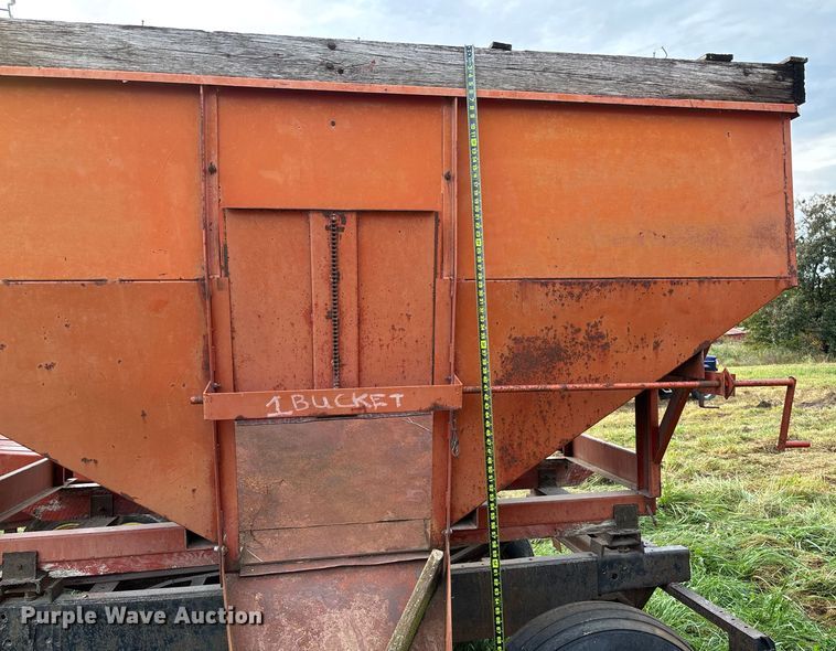 image for item EN7024 Shop built grain cart