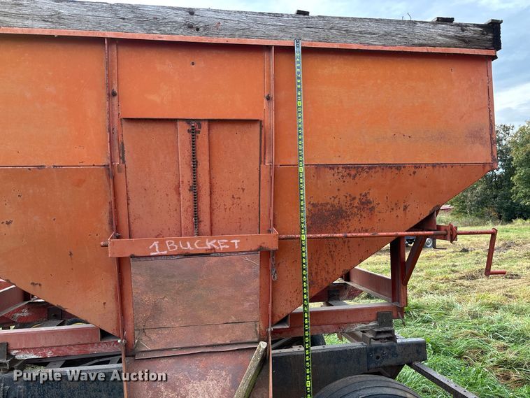 image for item EN7024 Shop built grain cart
