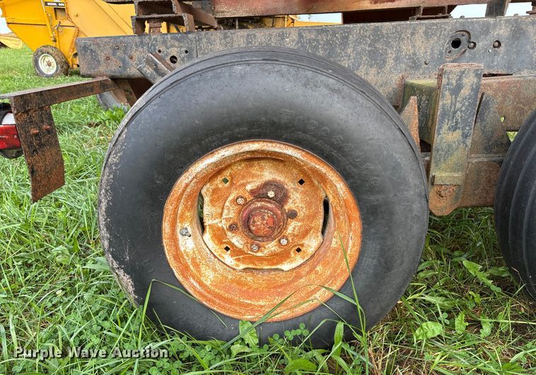 image for item EN7024 Shop built grain cart