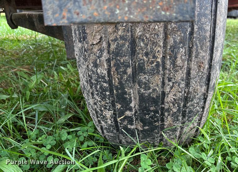image for item EN7024 Shop built grain cart