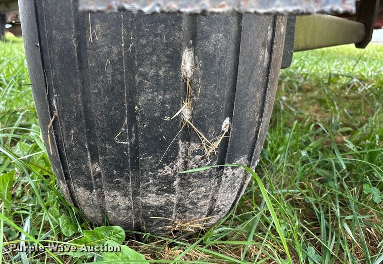 image for item EN7024 Shop built grain cart