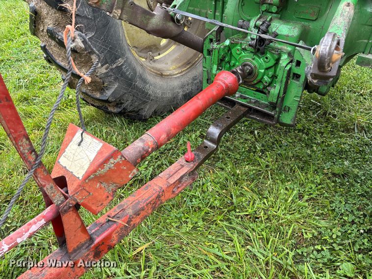image for item EN7025 New Holland 1030 bale wagon