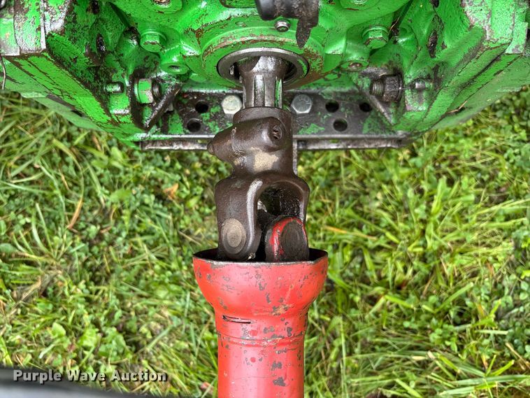 image for item EN7025 New Holland 1030 bale wagon