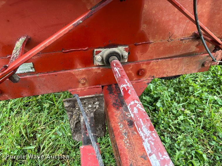 image for item EN7025 New Holland 1030 bale wagon