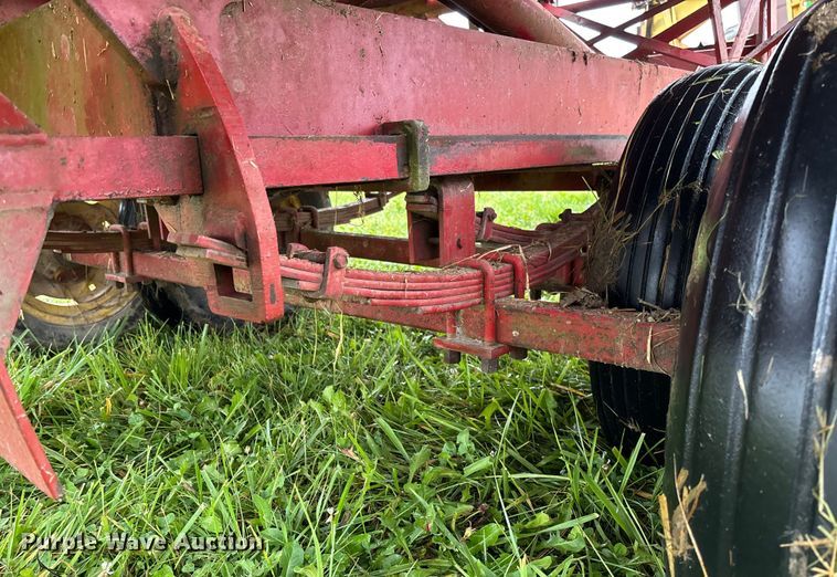 image for item EN7025 New Holland 1030 bale wagon