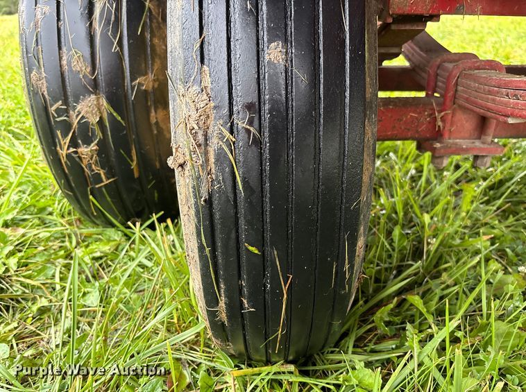 image for item EN7025 New Holland 1030 bale wagon