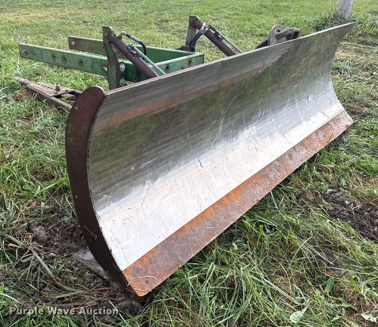 image for item EN7026 John Deere 00524 blade