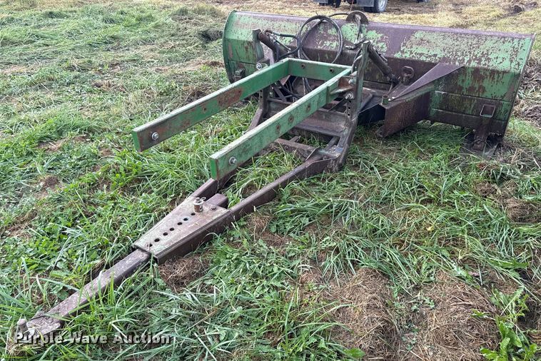 image for item EN7026 John Deere 00524 blade