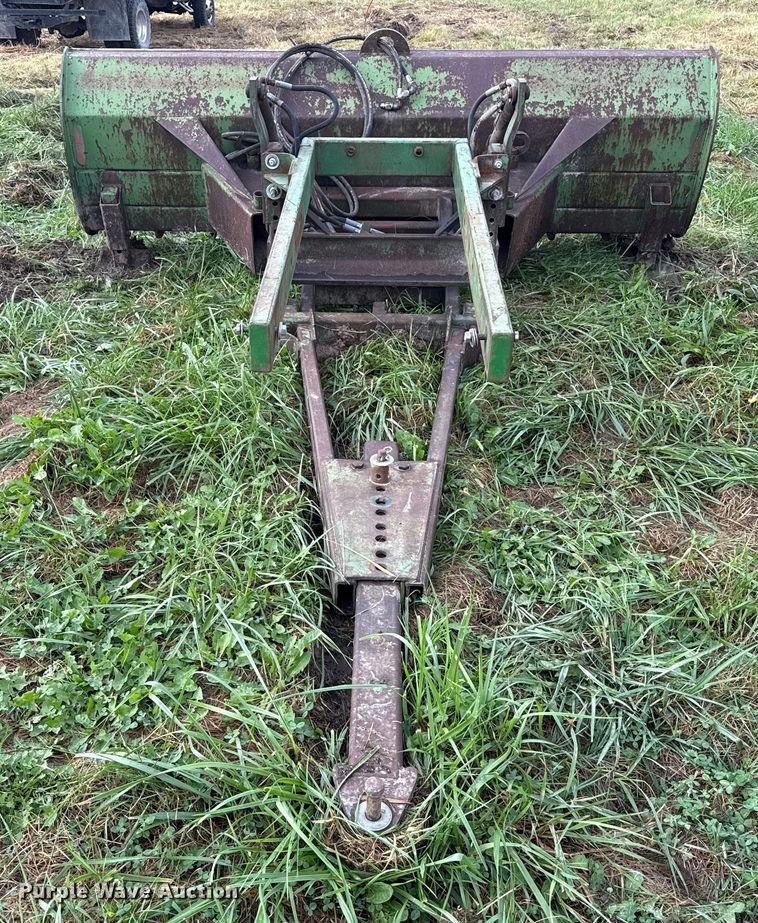 image for item EN7026 John Deere 00524 blade