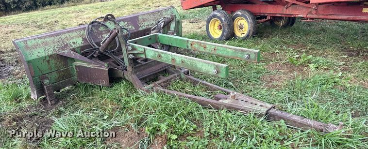 image for item EN7026 John Deere 00524 blade