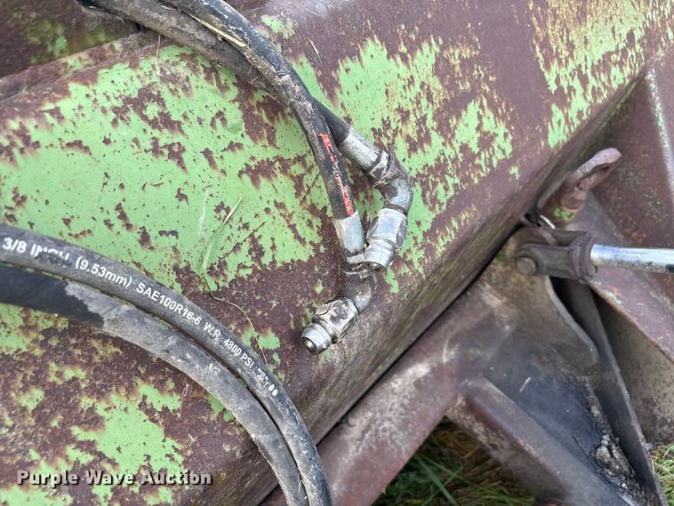 image for item EN7026 John Deere 00524 blade