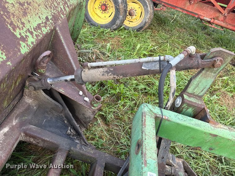 image for item EN7026 John Deere 00524 blade