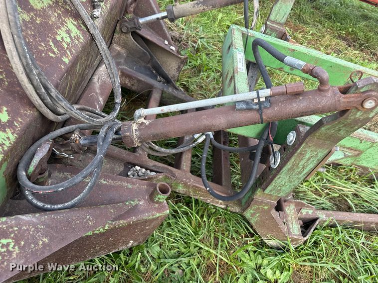 image for item EN7026 John Deere 00524 blade