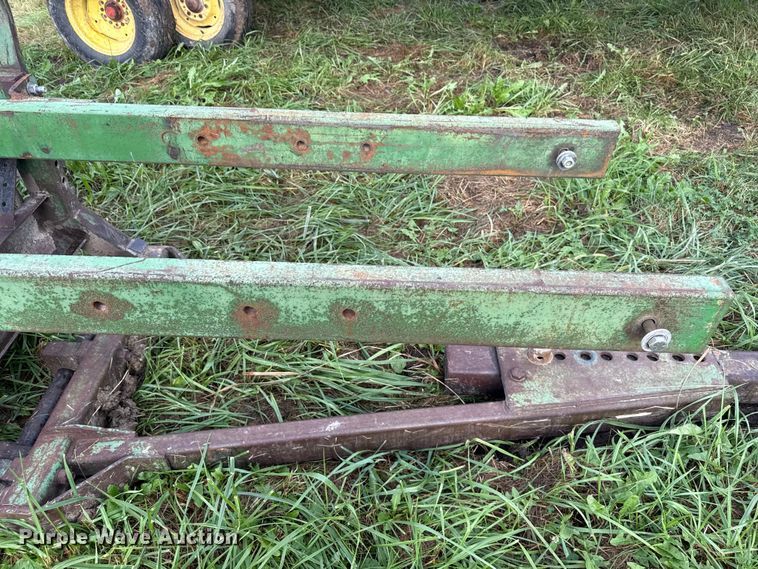 image for item EN7026 John Deere 00524 blade