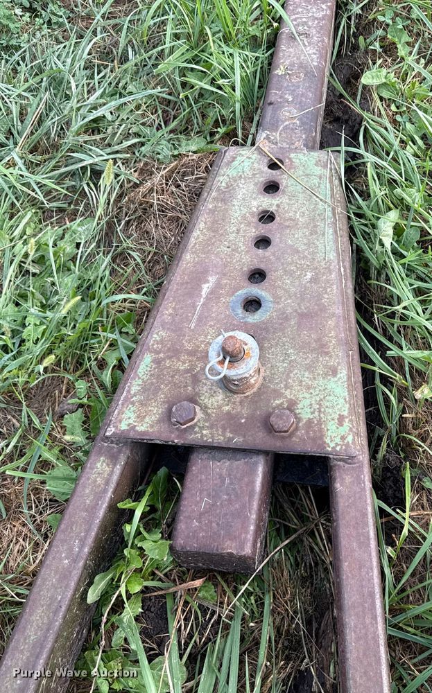 image for item EN7026 John Deere 00524 blade