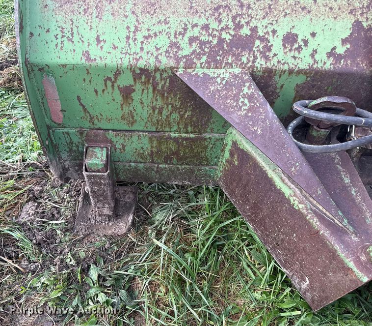 image for item EN7026 John Deere 00524 blade