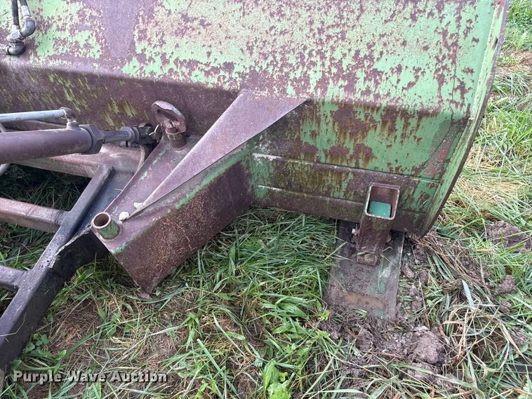 image for item EN7026 John Deere 00524 blade