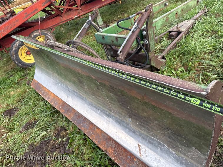 image for item EN7026 John Deere 00524 blade
