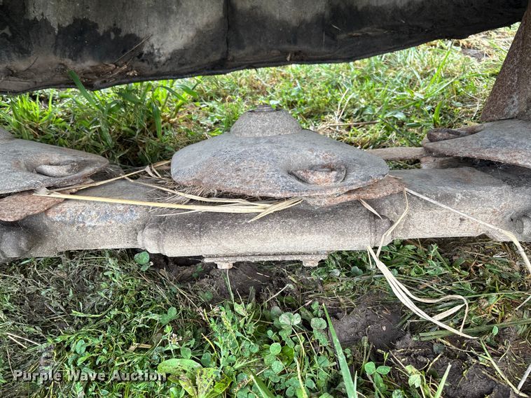 image for item EN7027 AGCO 5410 disc mower