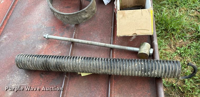 image for item EN7027 AGCO 5410 disc mower