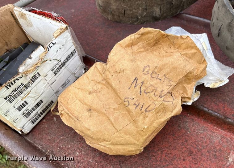 image for item EN7027 AGCO 5410 disc mower