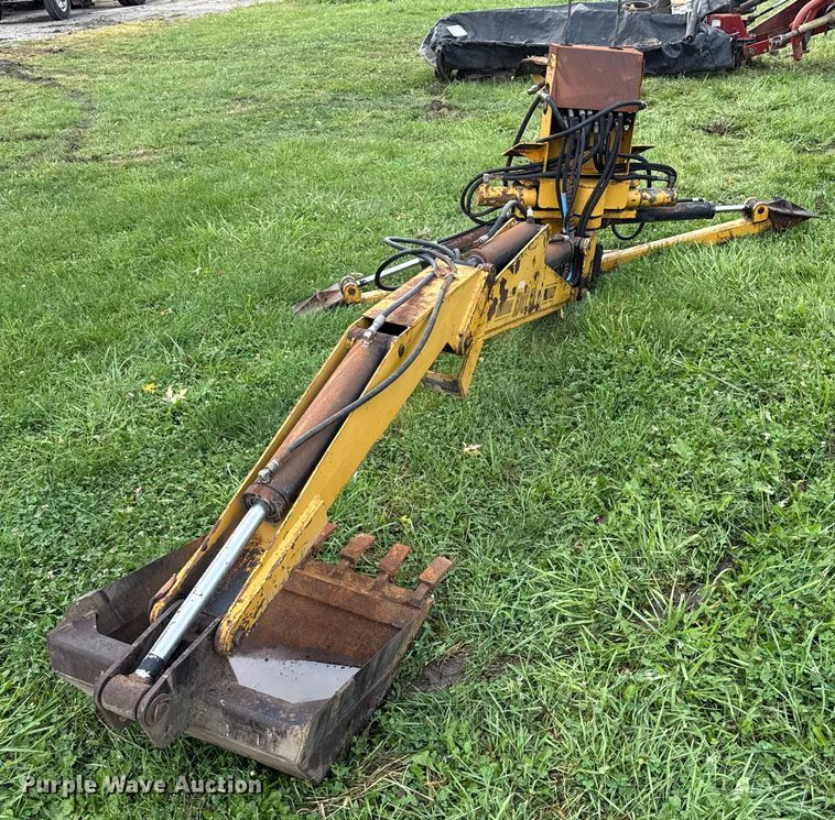 image for item EN7028 Dual BH106 backhoe attachment