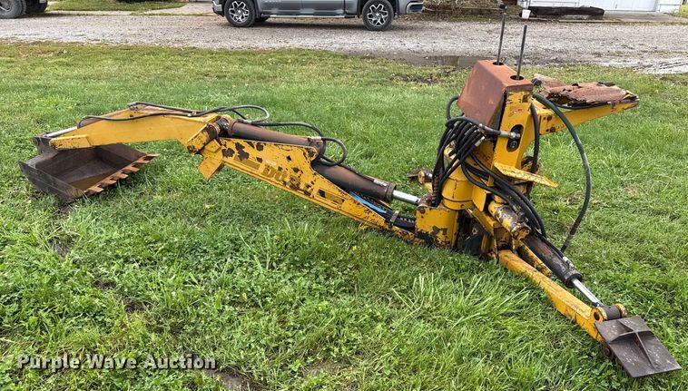 image for item EN7028 Dual BH106 backhoe attachment