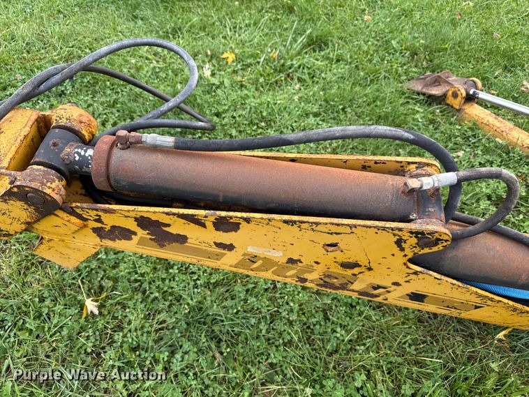 image for item EN7028 Dual BH106 backhoe attachment