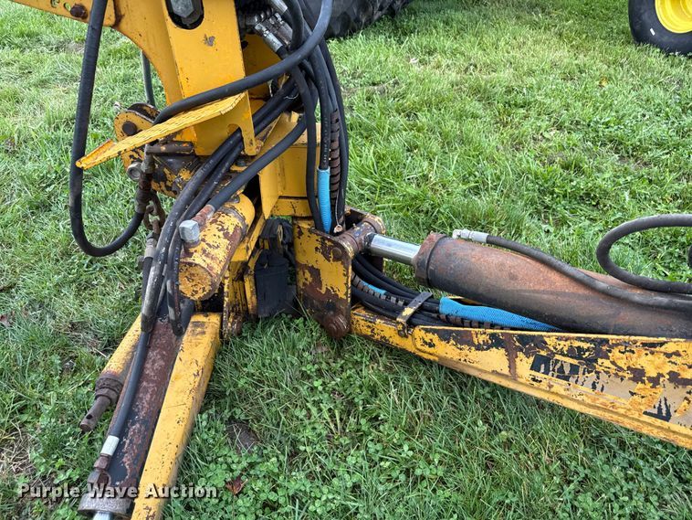 image for item EN7028 Dual BH106 backhoe attachment
