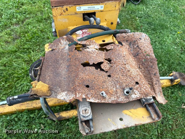 image for item EN7028 Dual BH106 backhoe attachment