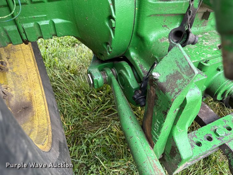image for item EN7029 1969 John Deere 4520 tractor