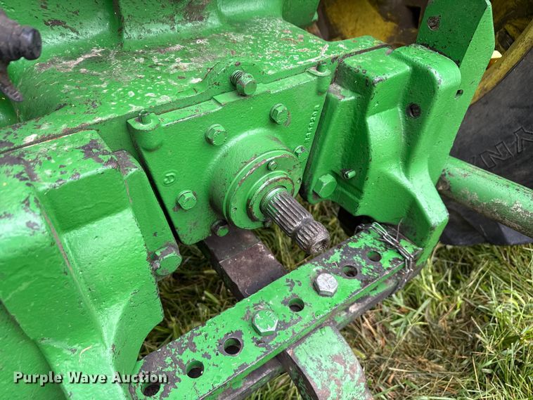 image for item EN7029 1969 John Deere 4520 tractor