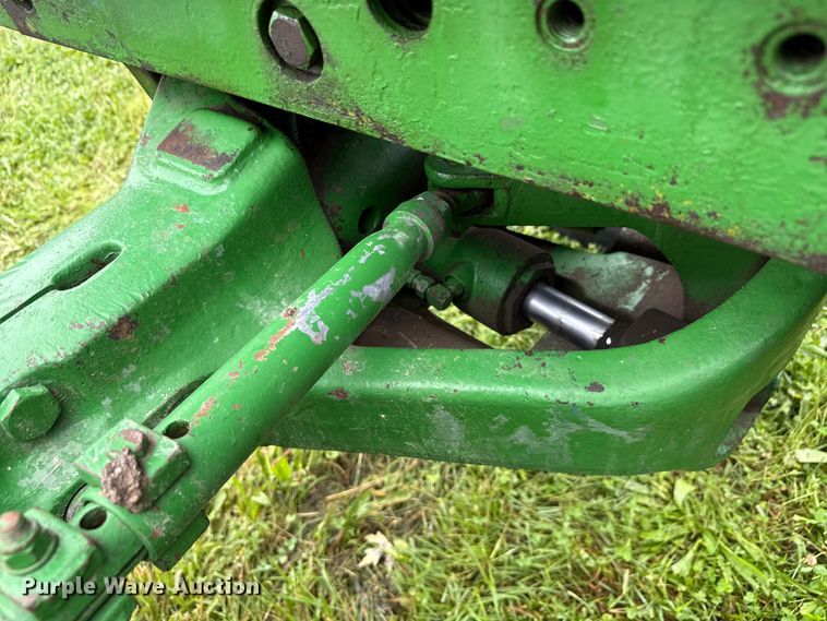 image for item EN7029 1969 John Deere 4520 tractor