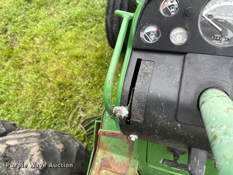 image for item EN7029 1969 John Deere 4520 tractor