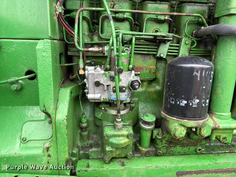 image for item EN7029 1969 John Deere 4520 tractor