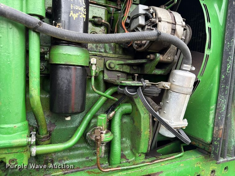 image for item EN7029 1969 John Deere 4520 tractor