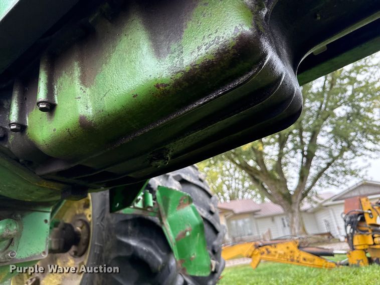 image for item EN7029 1969 John Deere 4520 tractor