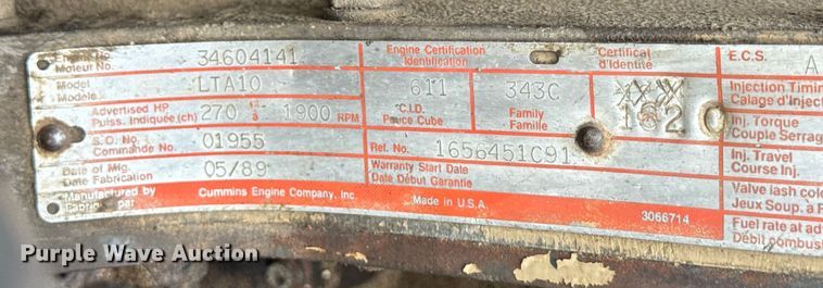 image for item EN7030 1990 International 8100 truck cab and chassis