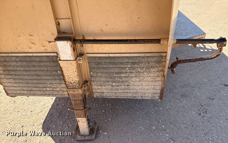 image for item EP0535 2018 Easley 5x16 SAGN/7 livestock trailer