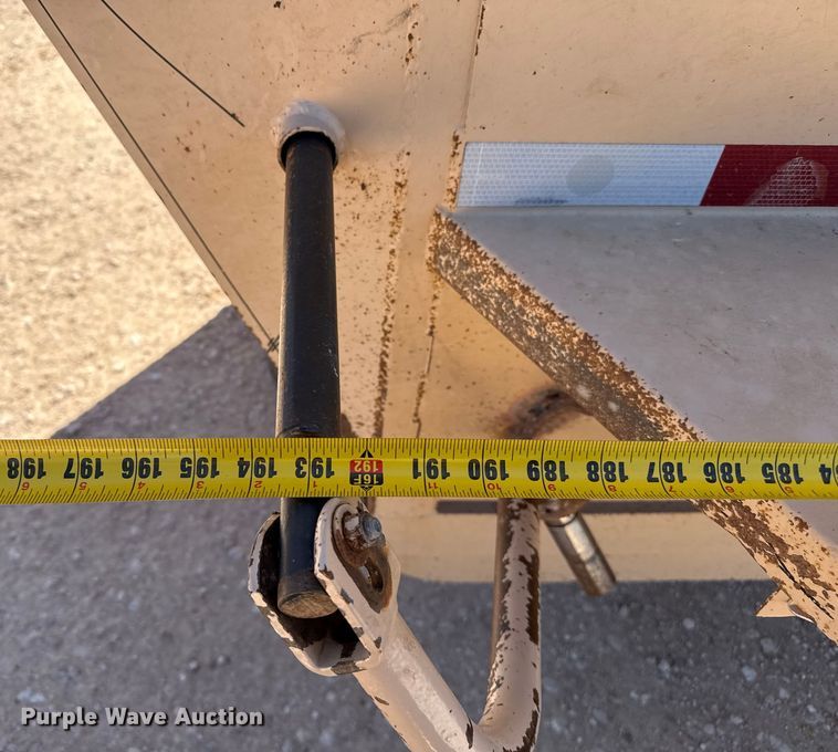 image for item EP0535 2018 Easley 5x16 SAGN/7 livestock trailer