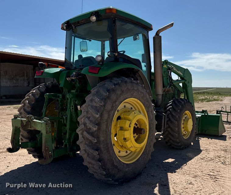 image for item EP0542 2005 John Deere 7820 MFWD tractor