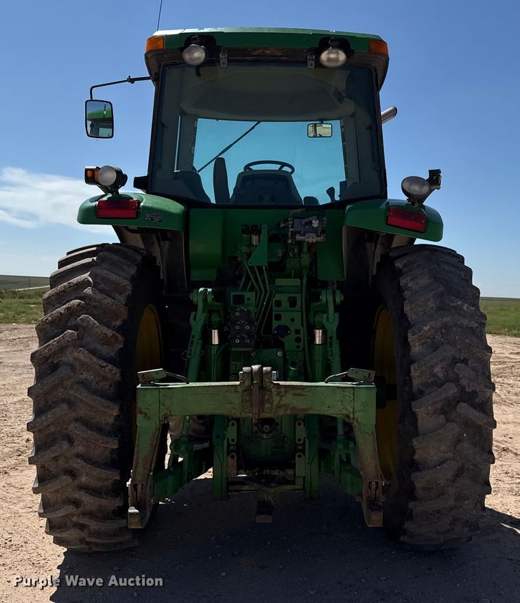 image for item EP0542 2005 John Deere 7820 MFWD tractor