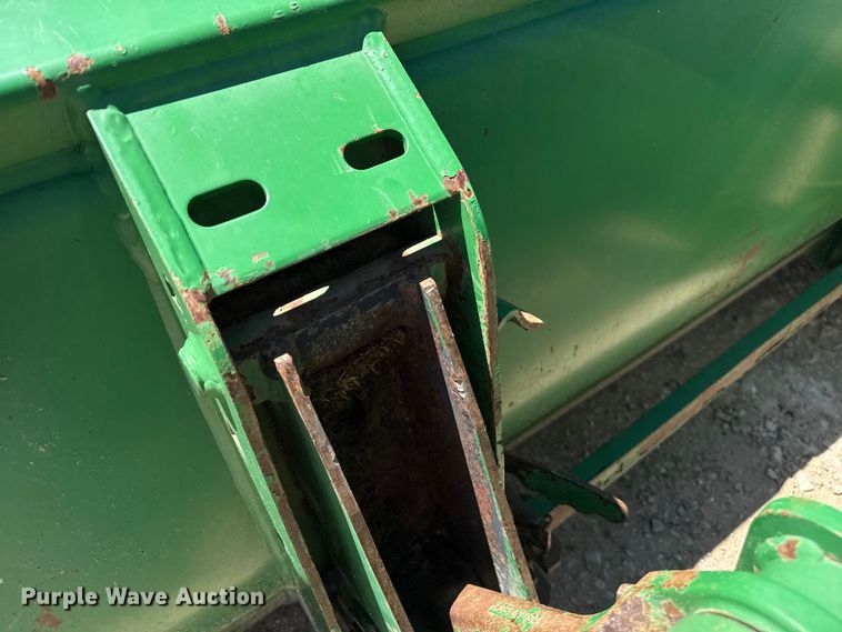 image for item EP0542 2005 John Deere 7820 MFWD tractor