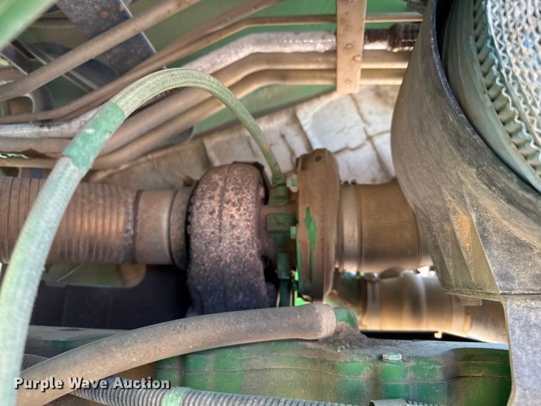 image for item EP0542 2005 John Deere 7820 MFWD tractor