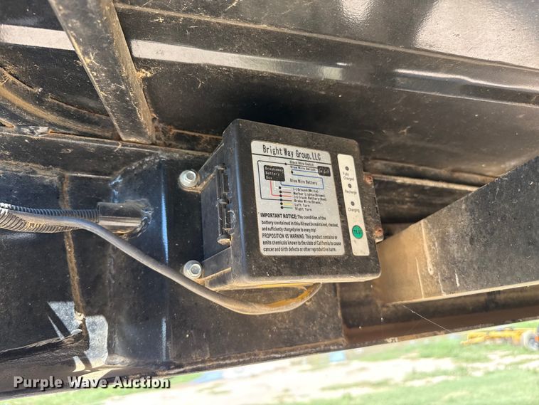 image for item EP0546 2021 Grupo Remolques Del Norte STH6824W14LNR livestock trailer