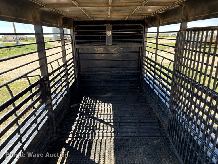 image for item EP0546 2021 Grupo Remolques Del Norte STH6824W14LNR livestock trailer