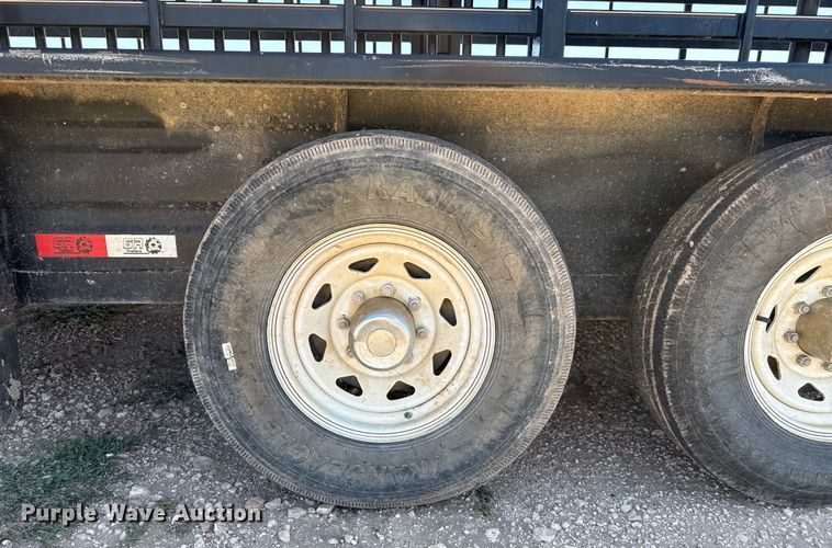 image for item EP0546 2021 Grupo Remolques Del Norte STH6824W14LNR livestock trailer