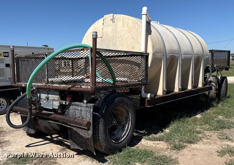image for item EP0553 Shop built water wagon trailer