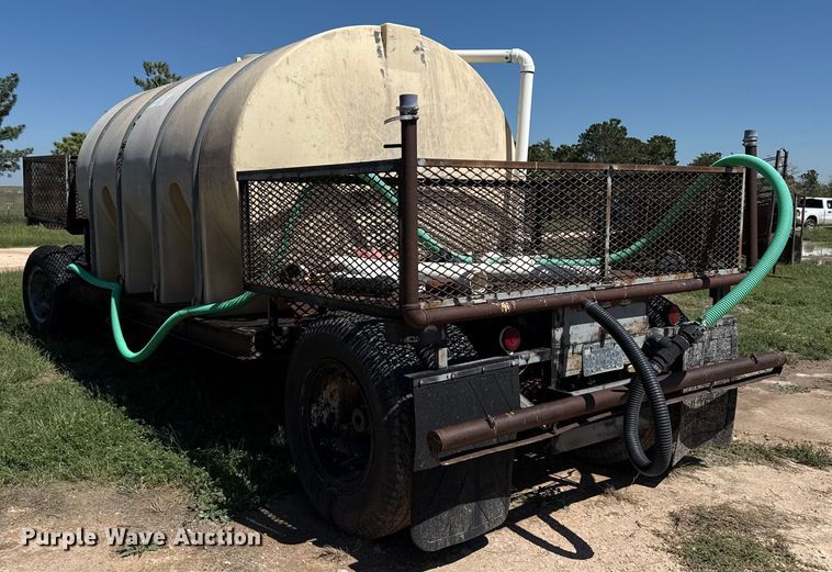image for item EP0553 Shop built water wagon trailer