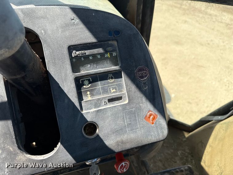 image for item EP0554 1983 John Deere 4850 tractor